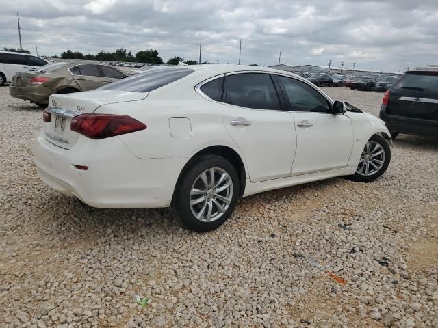 2015 Infiniti Q70 3.7