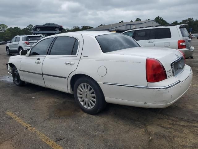 2004 Lincoln Town Car Executive