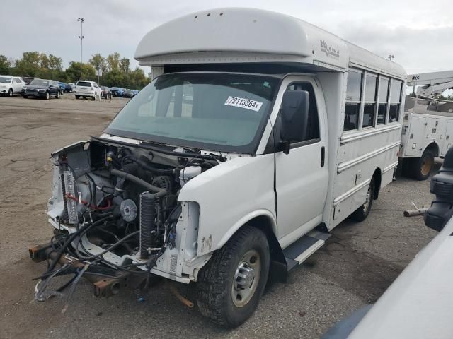 2013 Thomas 2013 Chevrolet Express G3500