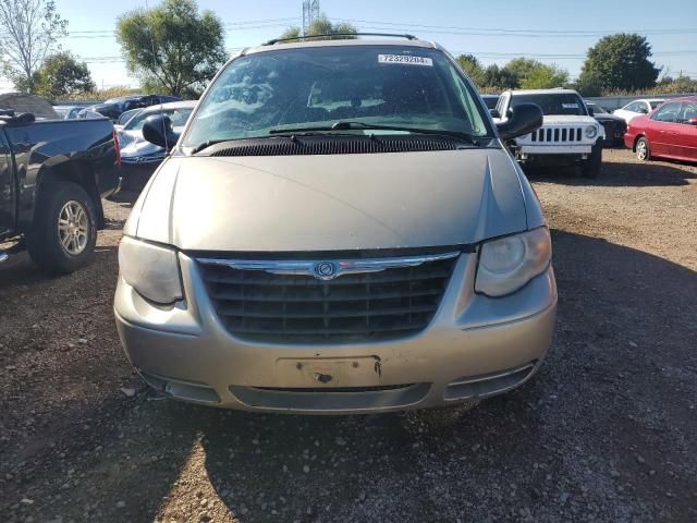 2007 Chrysler Town & Country Touring