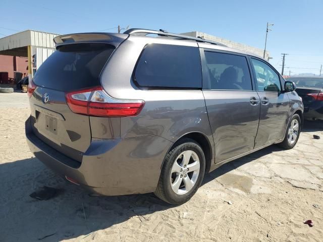 2015 Toyota Sienna LE