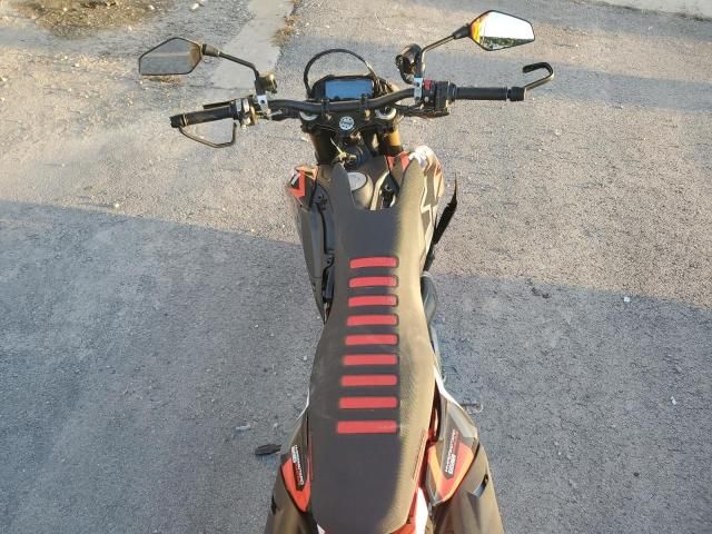 2024 Ducati Hypermotard