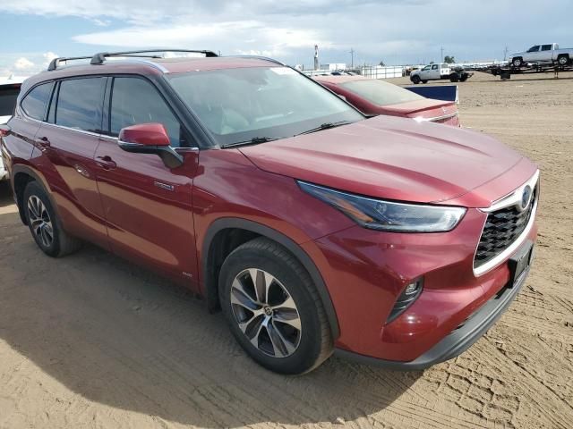 2021 Toyota Highlander Hybrid XLE