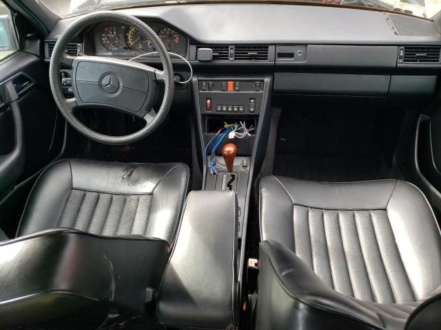 1989 Mercedes-Benz 300 E