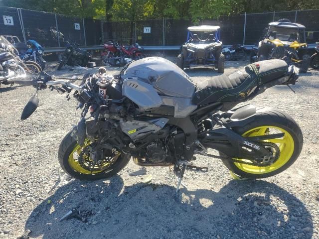 2017 Yamaha FZ10