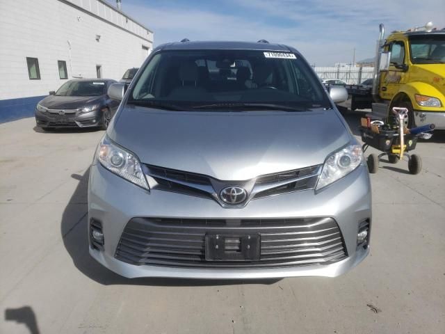 2019 Toyota Sienna XLE