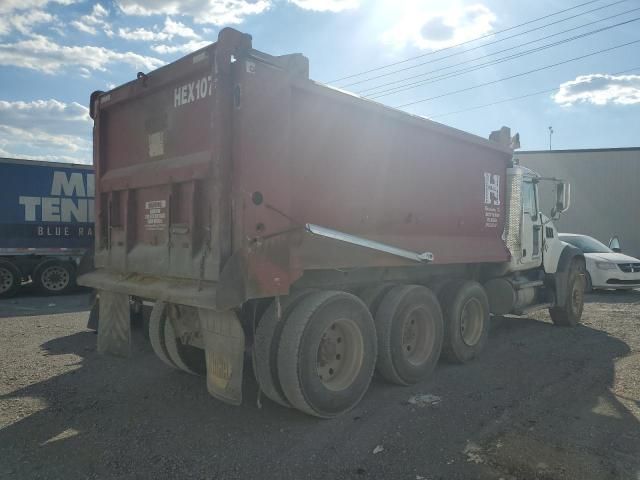 2008 Mack 700 GU700