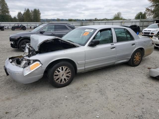 2003 Ford Crown Victoria LX