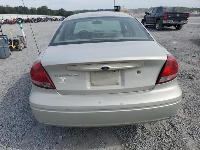 2005 Ford Taurus SE