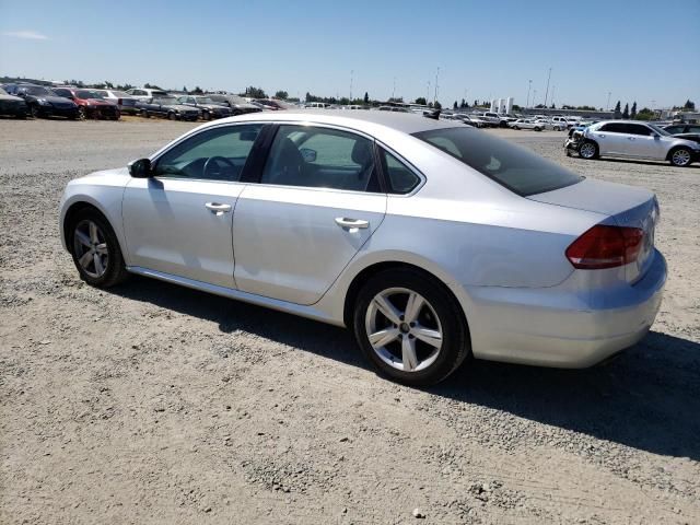 2013 Volkswagen Passat SE