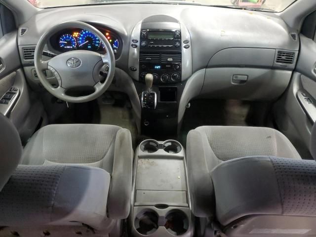 2006 Toyota Sienna CE