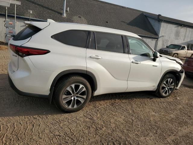 2020 Toyota Highlander Hybrid XLE