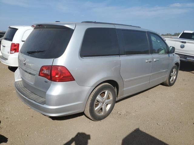 2011 Volkswagen Routan SE