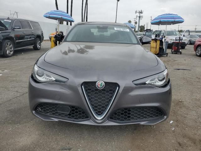 2021 Alfa Romeo Giulia Sport