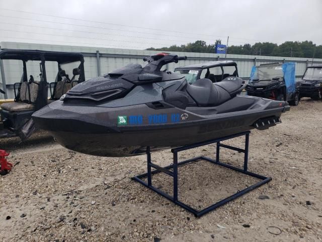 2023 Seadoo 230 Wake