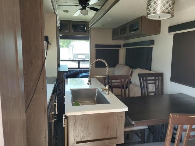 2018 Heritage 5th Wheel