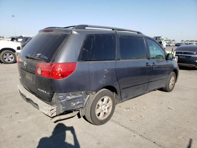 2009 Toyota Sienna CE