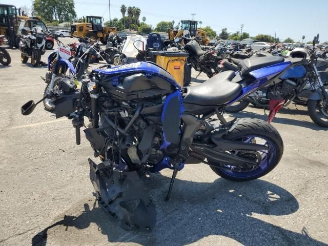 2022 Yamaha YZFR7