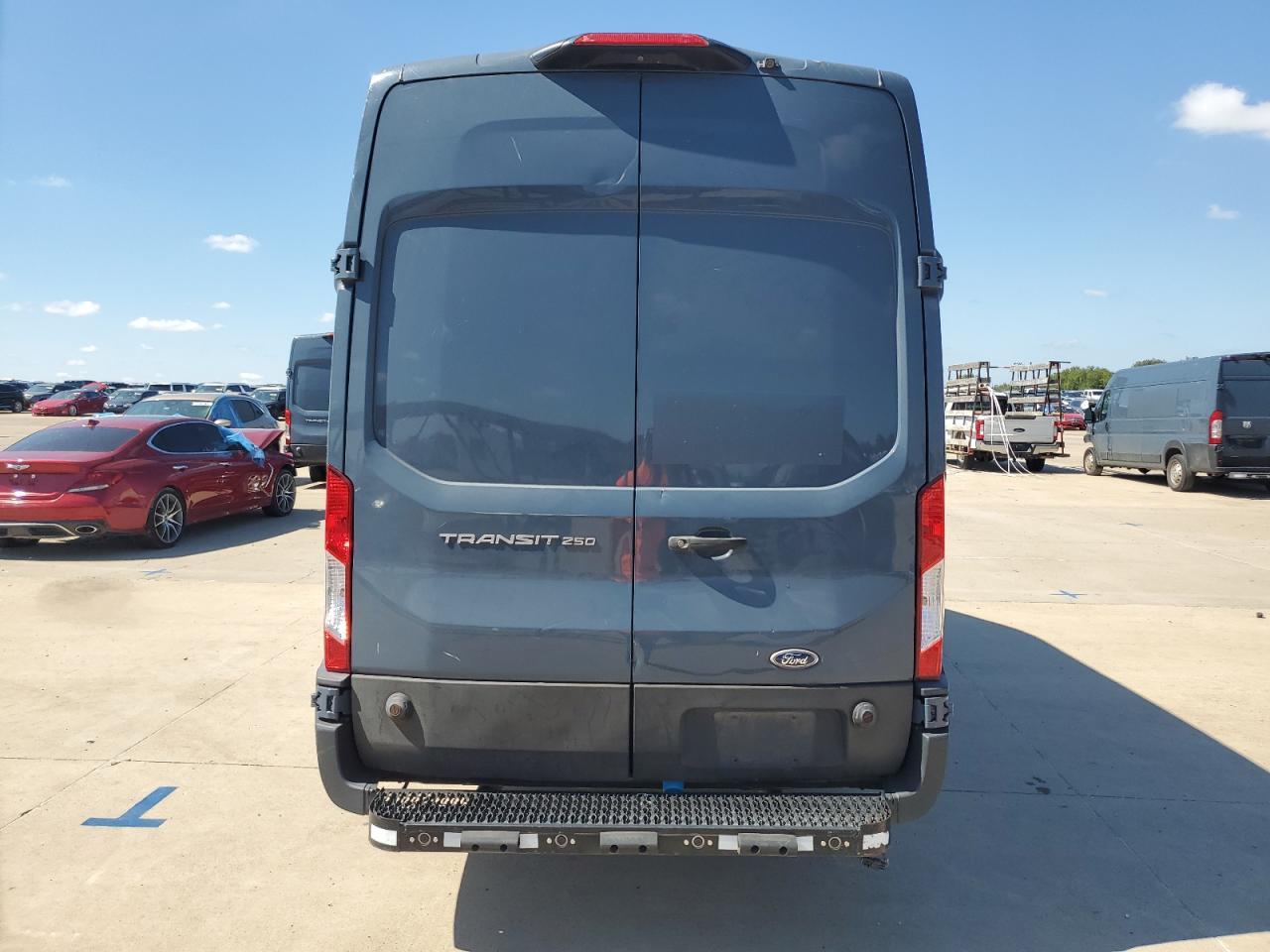 2020 Ford Transit T-250