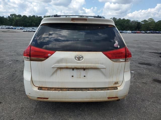 2012 Toyota Sienna LE