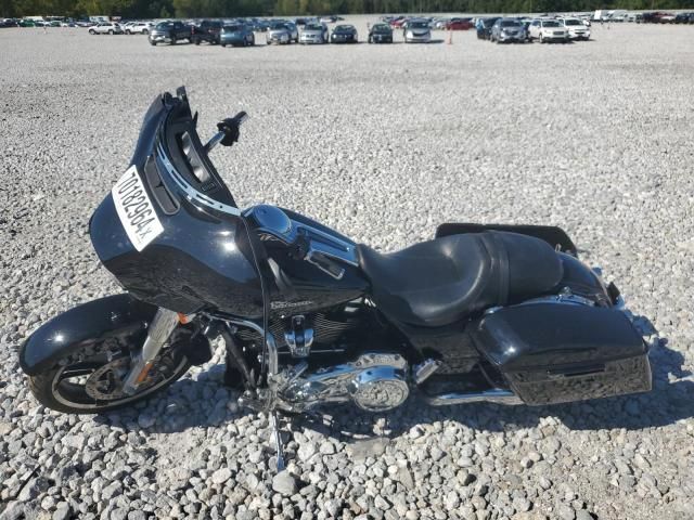 2019 Harley-Davidson Flhx