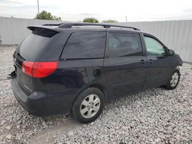 2009 Toyota Sienna CE