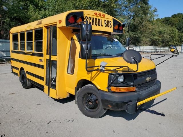 2012 Thomas 2012 Chevrolet Express G3500