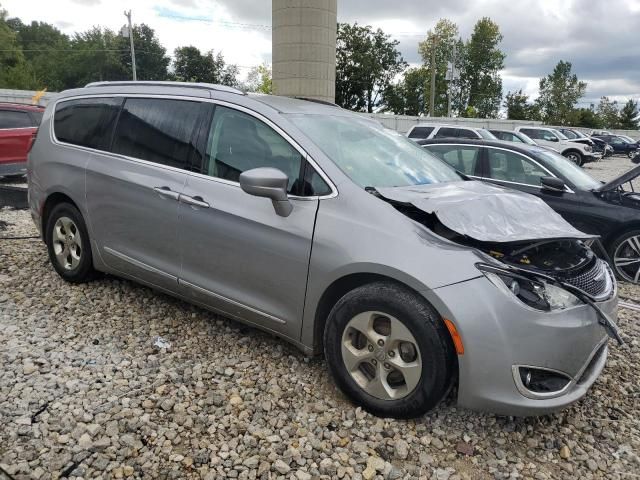 2017 Chrysler Pacifica Touring L Plus