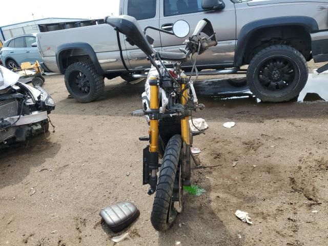 2024 Triumph 2024 Triumph Motorcycle Scrambler 400 X