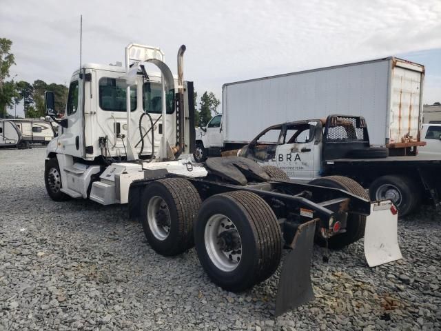 2016 Freightliner Cascadia 125