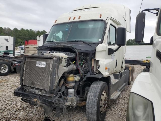 2017 Freightliner Cascadia 113