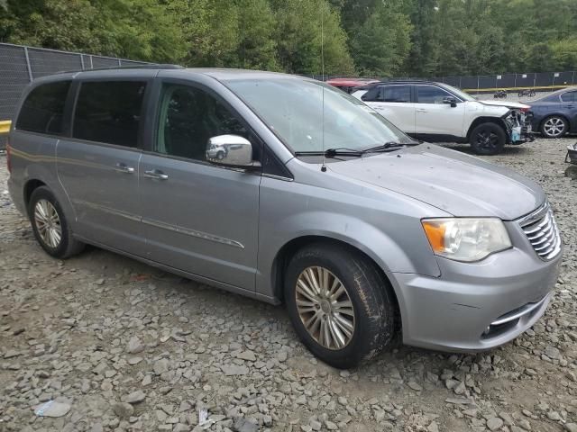 2013 Chrysler Town & Country Limited