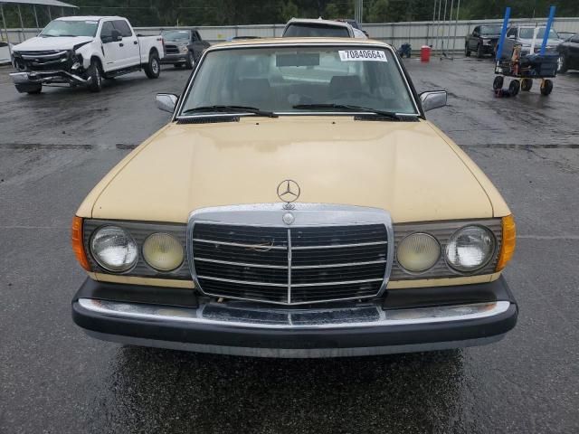 1981 Mercedes-Benz 300 D