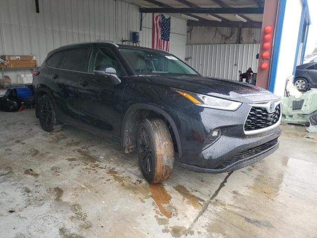 2023 Toyota Highlander Hybrid Bronze Edition