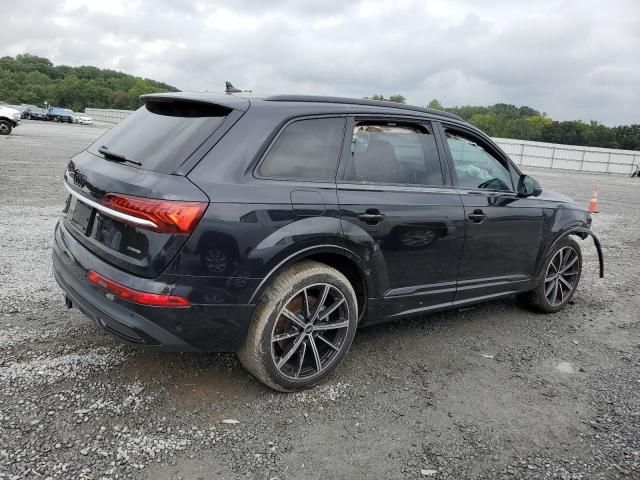 2021 Audi Q7 Premium Plus