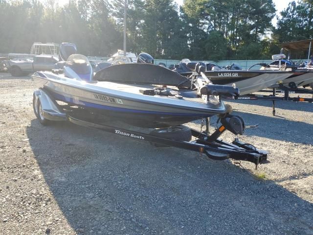 2008 Triton Boat