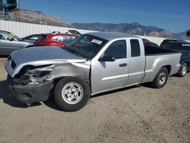 2006 Mitsubishi Raider LS