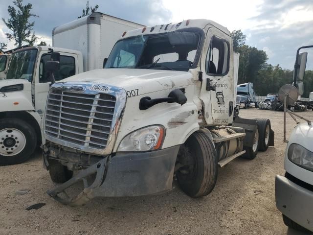 2017 Freightliner Cascadia 113