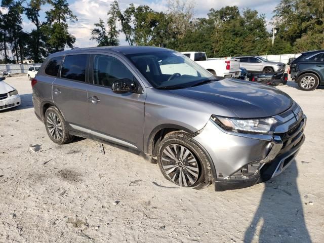 2020 Mitsubishi Outlander SE