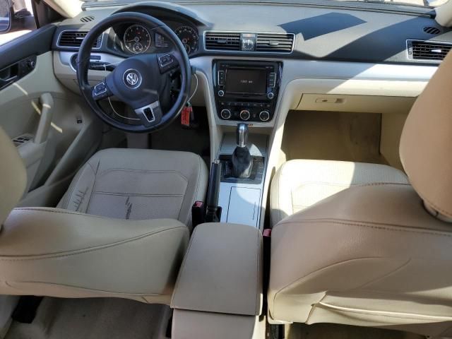 2012 Volkswagen Passat SE