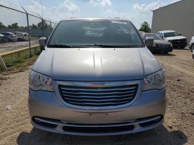 2016 Chrysler Town & Country Touring