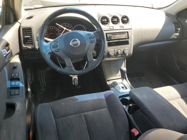 2010 Nissan Altima Base