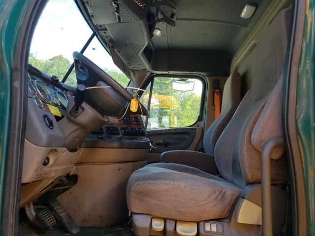 2014 Freightliner Cascadia 113