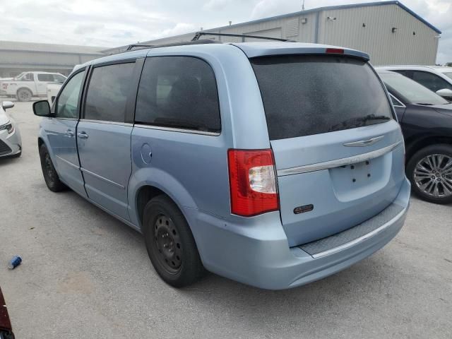 2016 Chrysler Town & Country LX