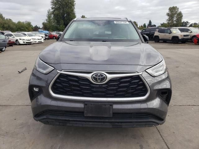 2021 Toyota Highlander XLE