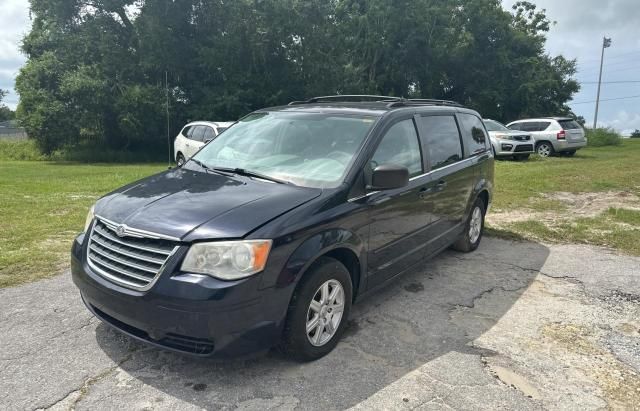 2010 Chrysler Town & Country LX