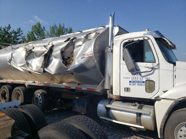 2007 Freightliner Conventional Columbia