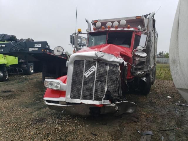 2014 Peterbilt 388