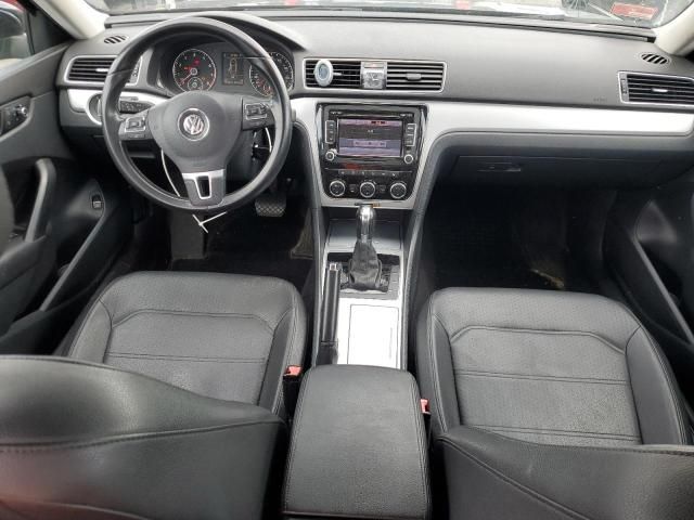 2012 Volkswagen Passat SE