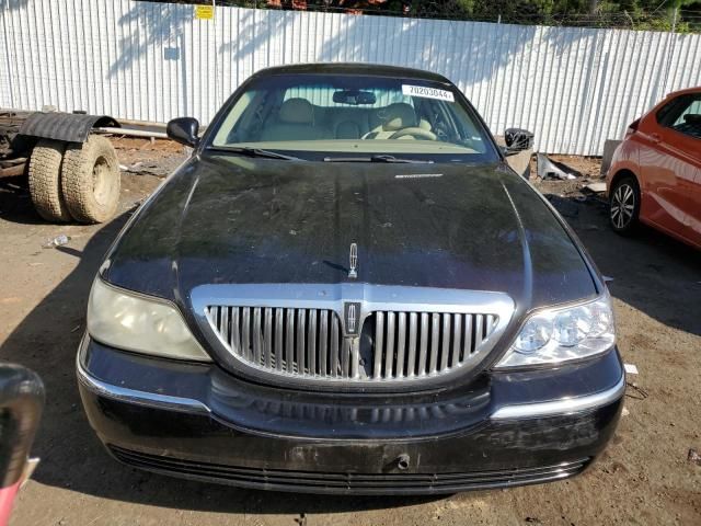 2009 Lincoln Town Car Signature Limited